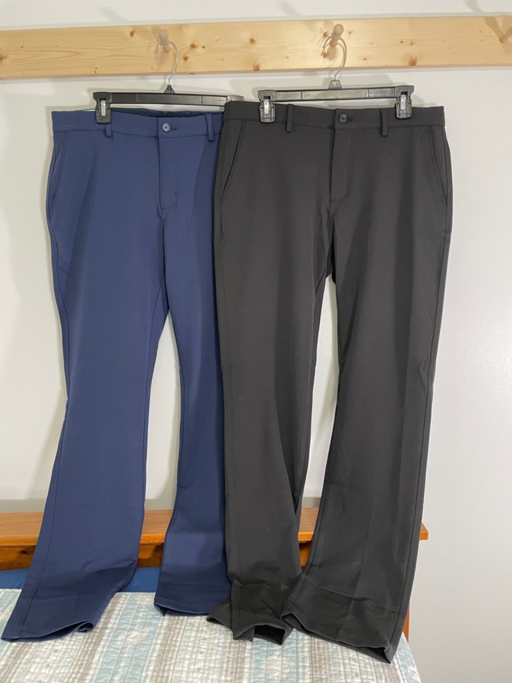 NWT Greg Norman Collection Men's Dress Pants 32x34 in Navy and Black